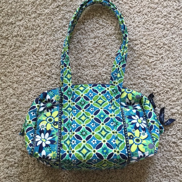NWOT-Vera Bradley bag with matching cosmetic bag - Picture 3 of 13